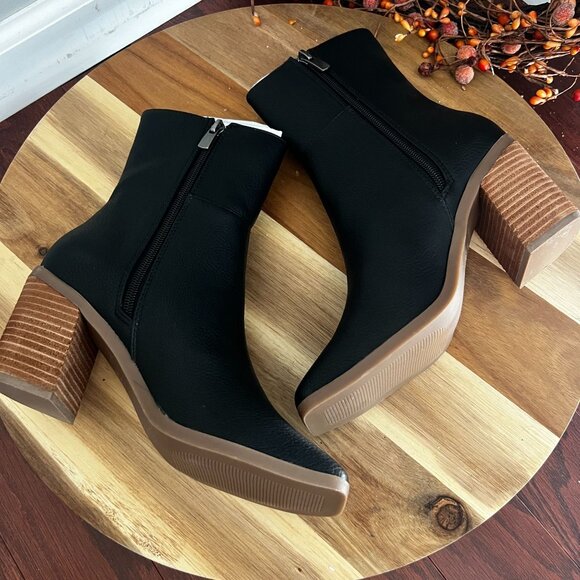 Yellow Box Maora Womens Heeled Boot Squared Toe Sz 6 in Black Faux Leather - Picture 8 of 10